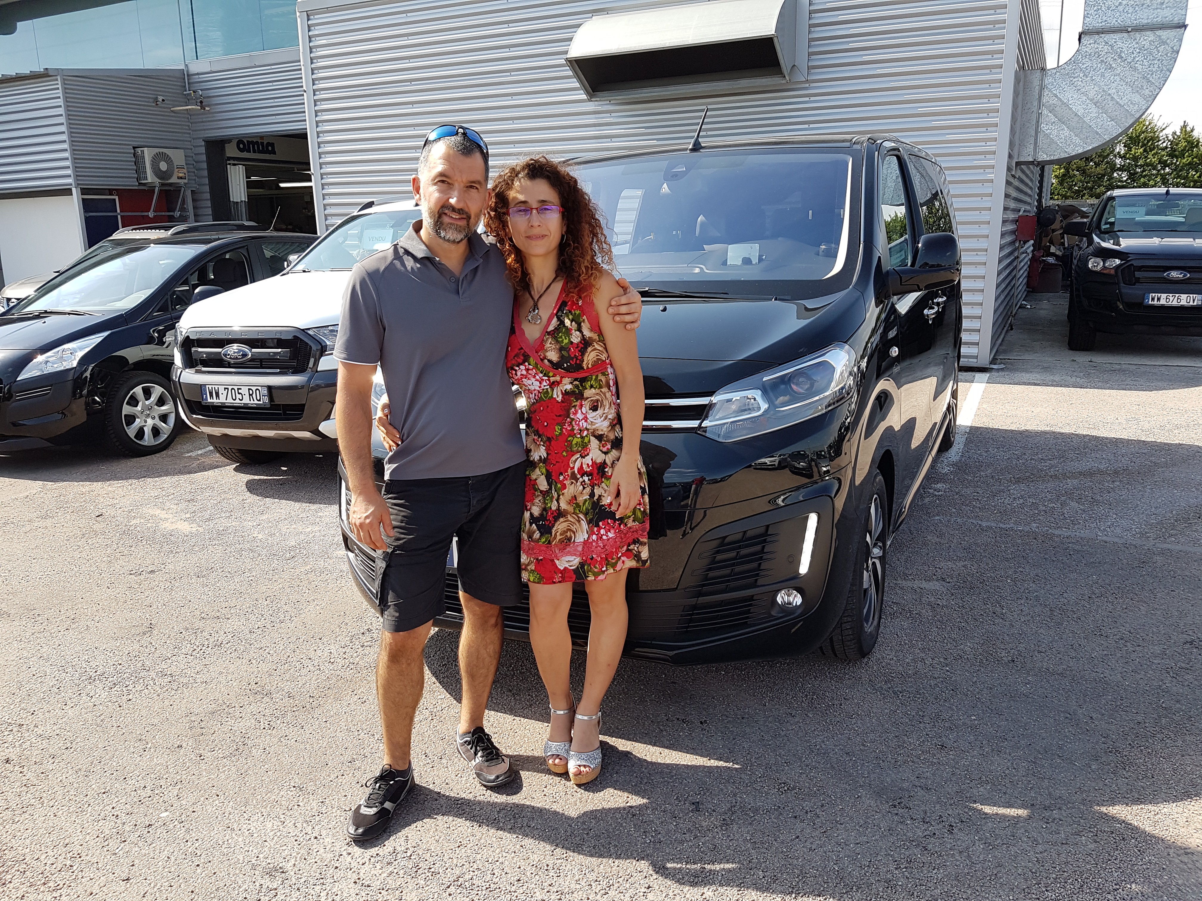 Avis-mandataire-auto-Emotors-Citroen-Spacetourer-Shine-m-bluehdi-180-s-s-eat6.