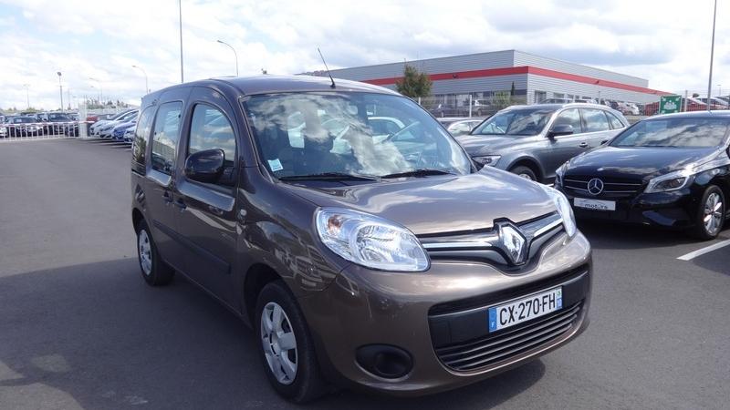 Avis-mandataire-auto-Emotors-Renault-Kangoo-Extrem-dci-110-energy-plus-hayon.
