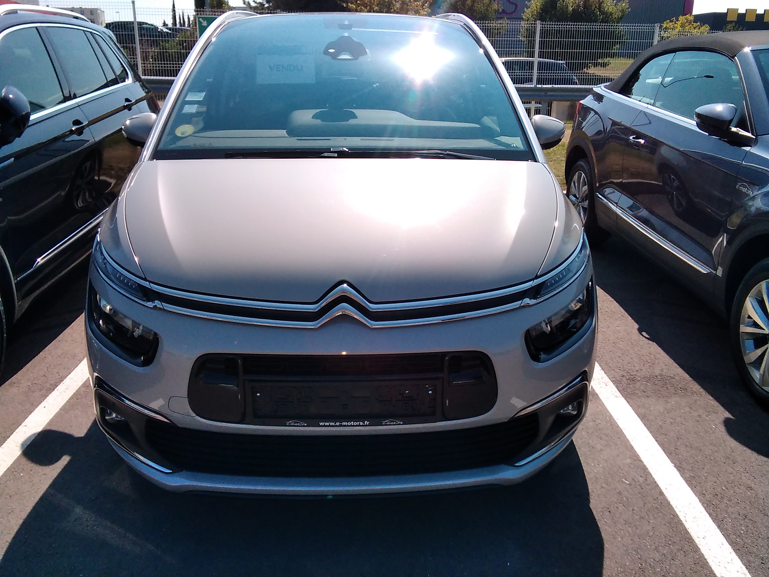 Avis-mandataire-auto-Emotors-Citroen-Grand-c4-picasso-Bluehdi-150-s-s-shine.