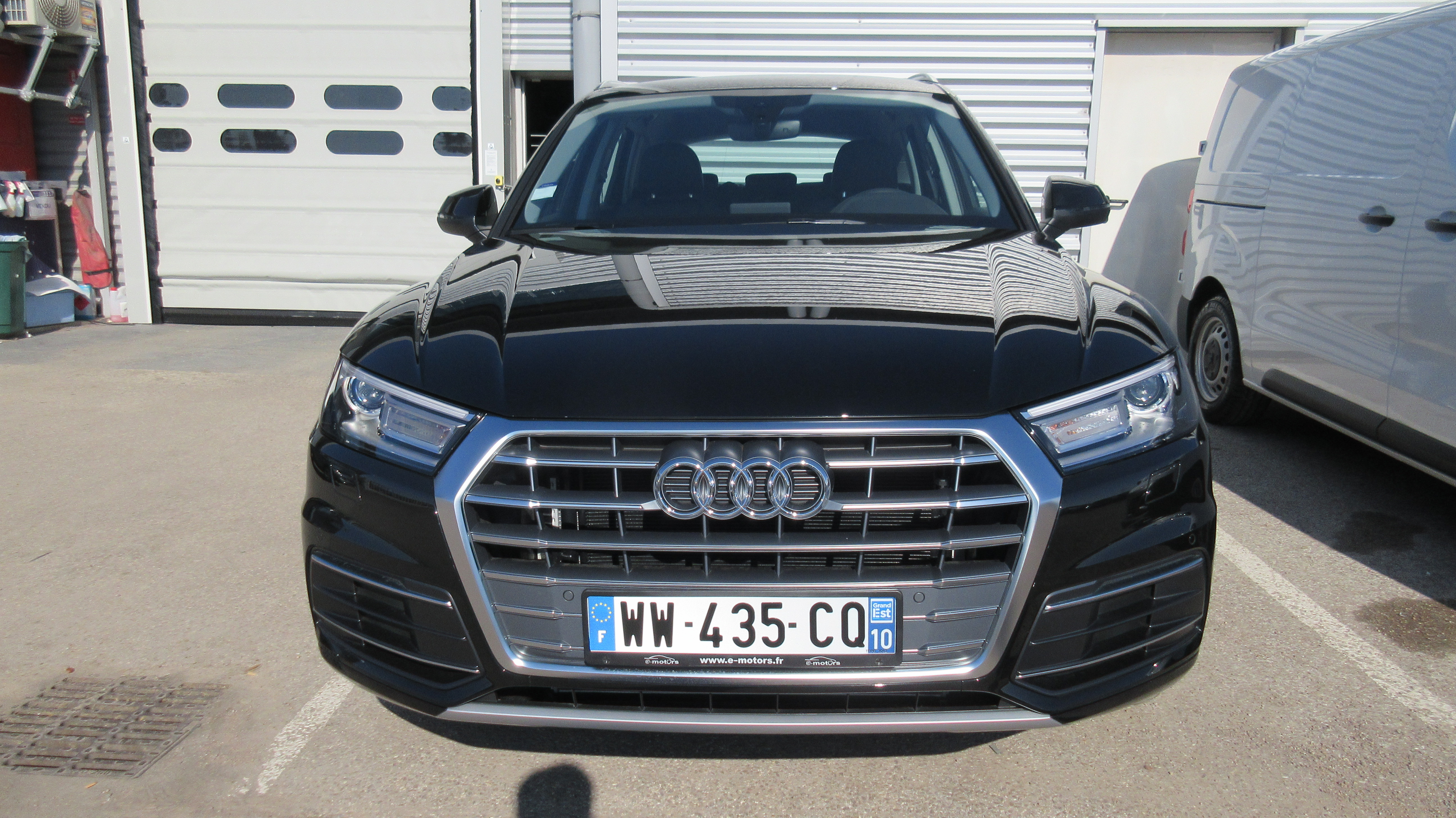 Avis-mandataire-auto-Emotors-Audi-Q5-Design-tdi-150-plus-navi.