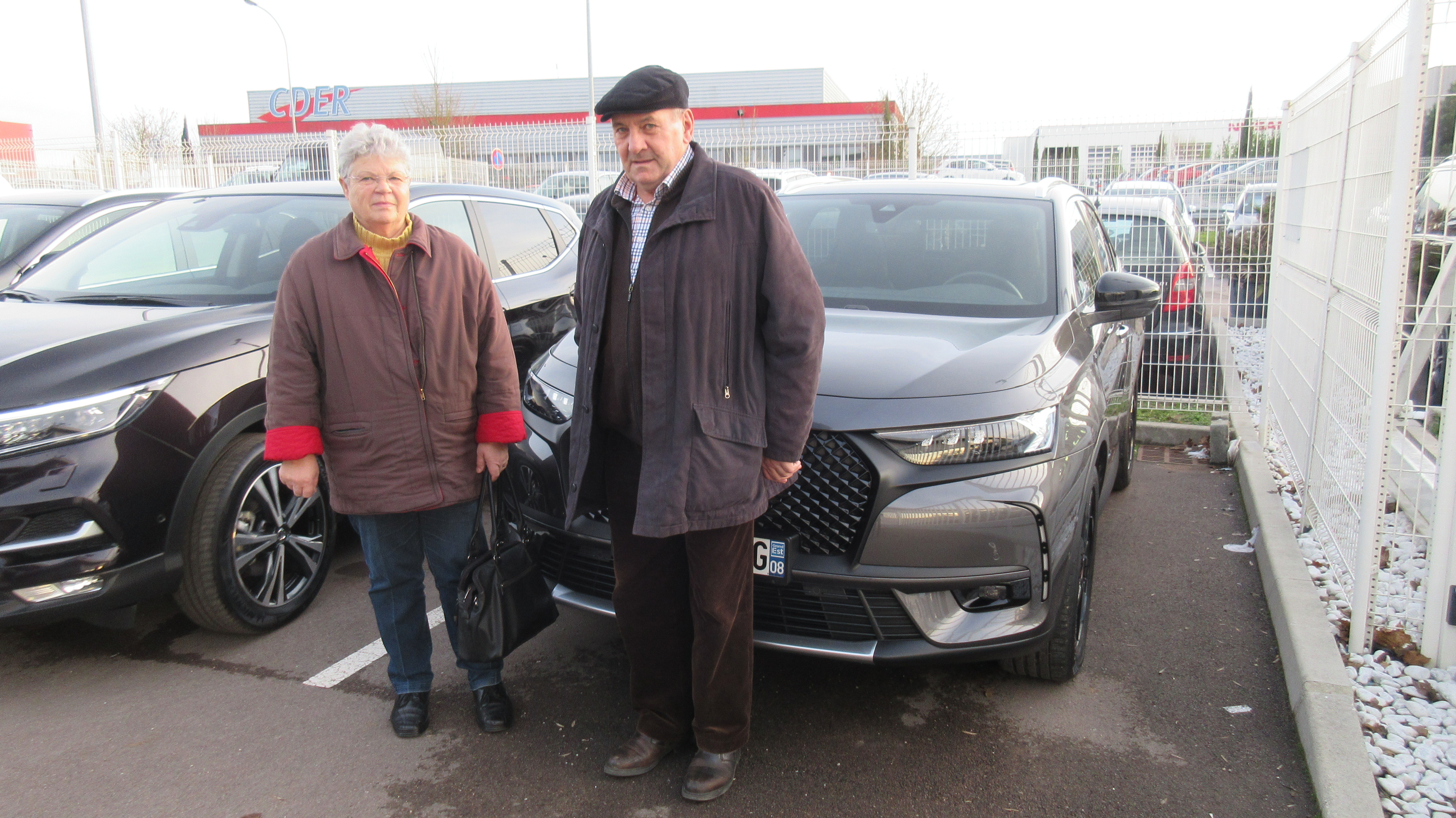 Avis-mandataire-auto-Emotors-Ds-Ds7-crossback-Bluehdi-180-eat8-performance-line.