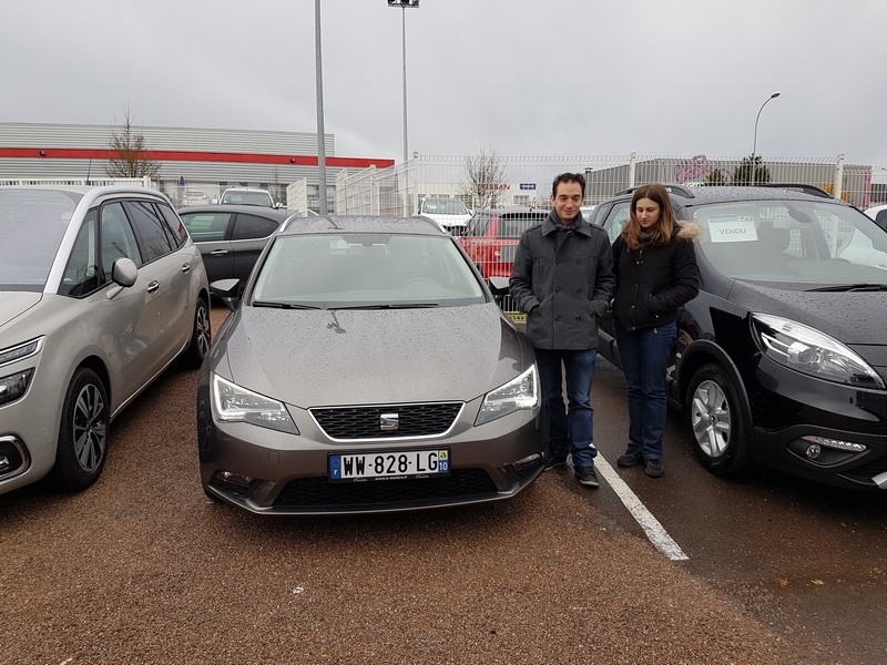Avis-mandataire-auto-Emotors-Seat-Leon-St-style-tdi-105-plus-navigation.