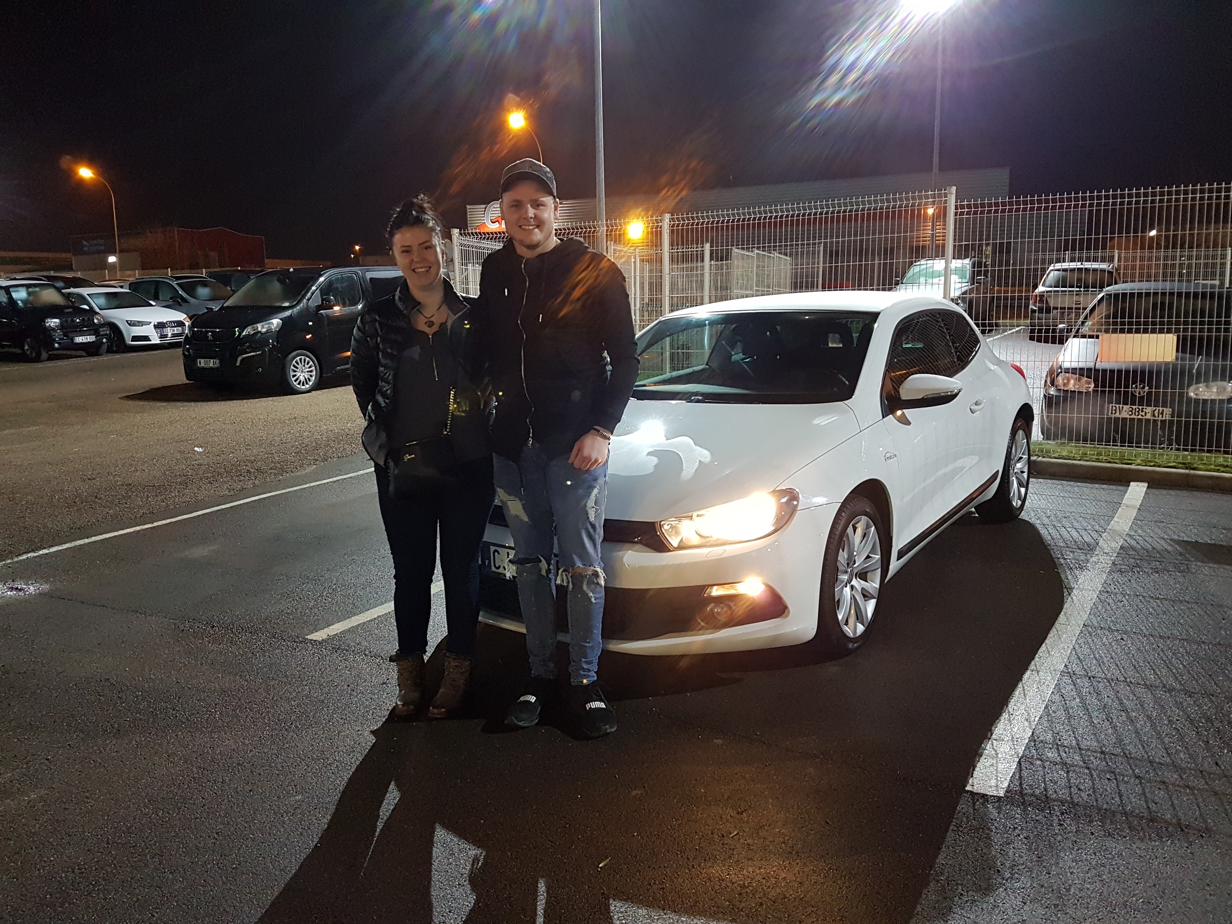 Avis-mandataire-auto-Emotors-Volkswagen-Scirocco-Sportline-tdi-140.