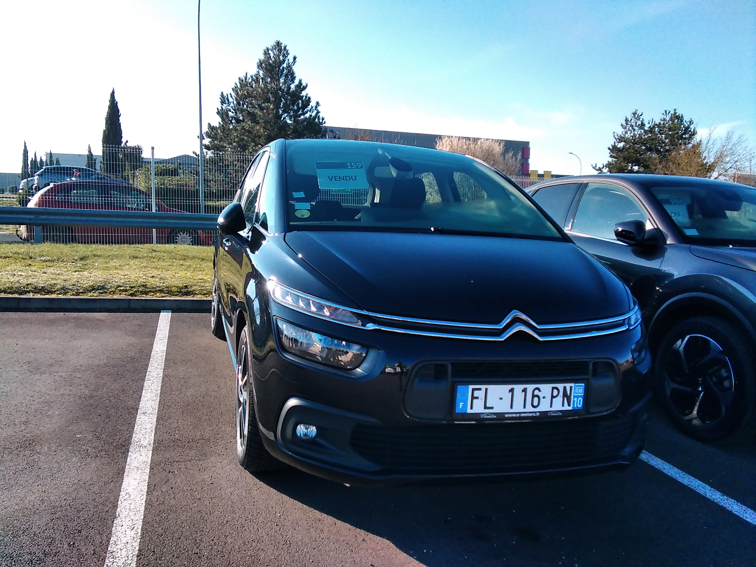 Avis-mandataire-auto-Emotors-Citroen-C4-spacetourer-Bluehdi-130-feel-plus-gps.
