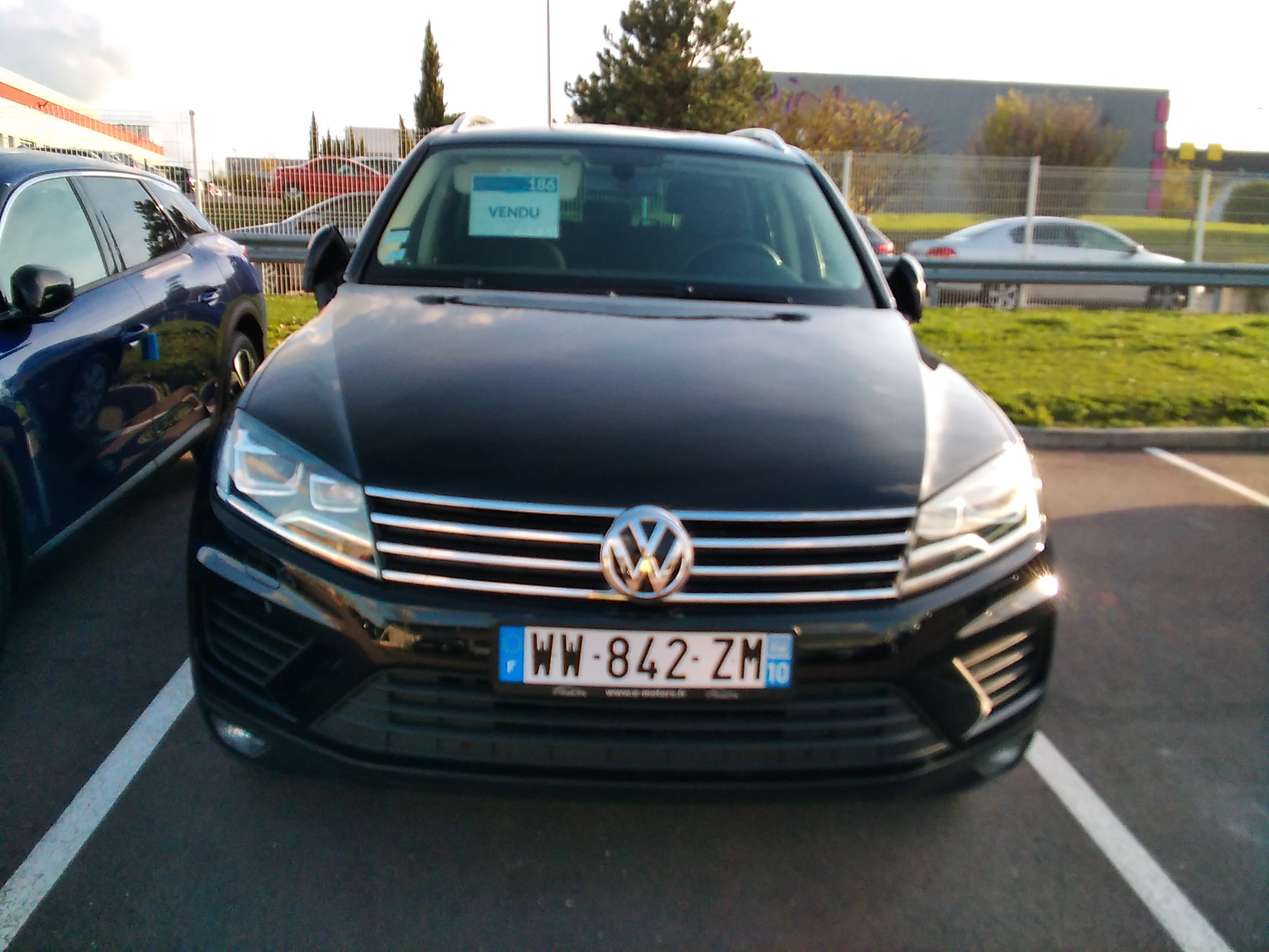 Avis-mandataire-auto-Emotors-Volkswagen-Touareg-Tdi-204-tiptronic-8-4motion-plus-chauffage-auxiliaire-plus-pack-hiver.