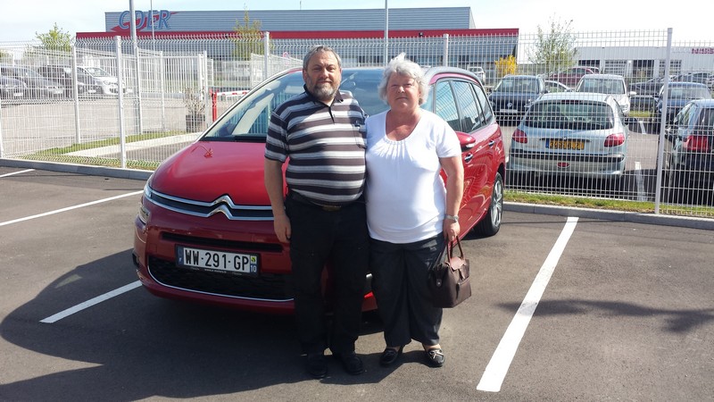 Avis-mandataire-auto-Emotors--Citroen-grand-c4-picasso-exclusive-bluehdi-150-s-s-.