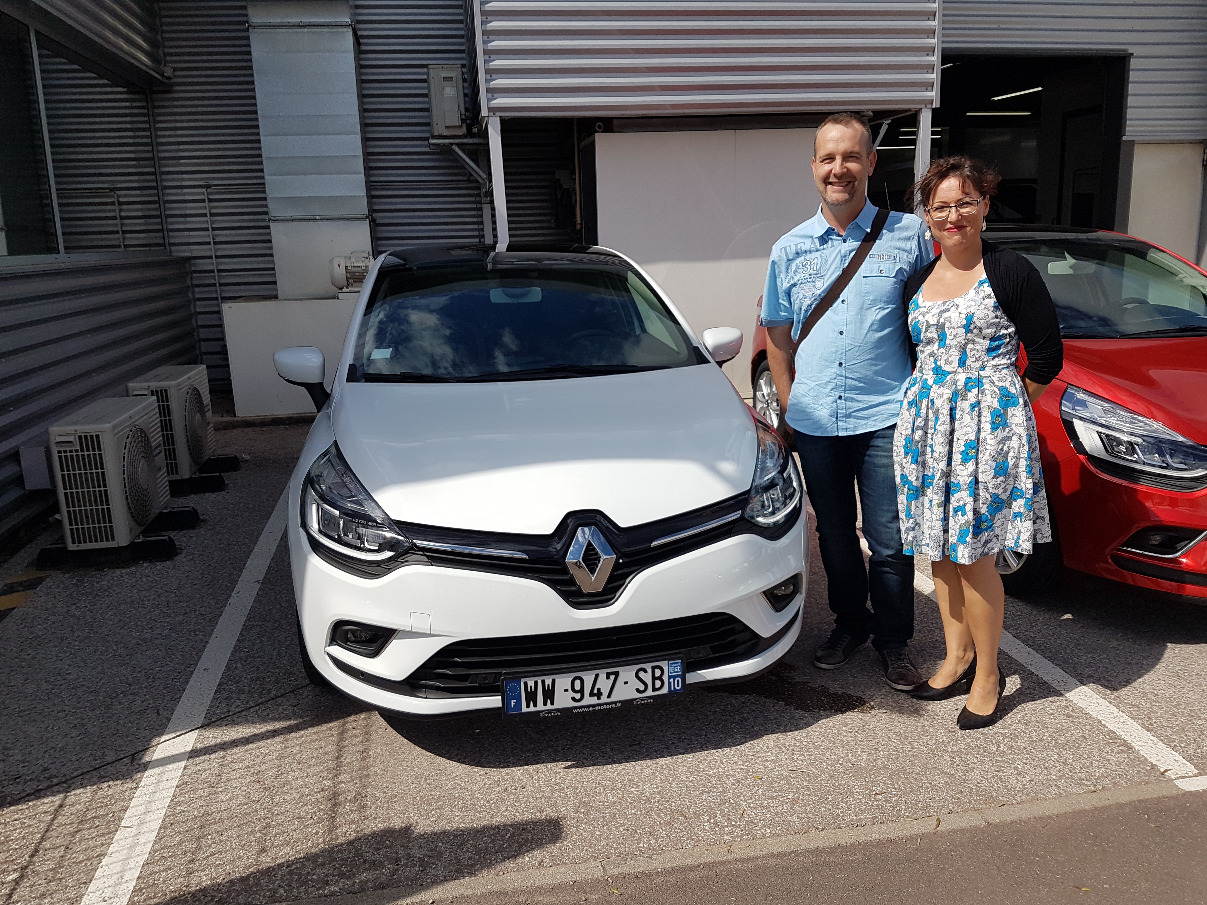 Avis-mandataire-auto-Emotors-Renault-Clio-estate-Intens-tce-120-energy-edc.