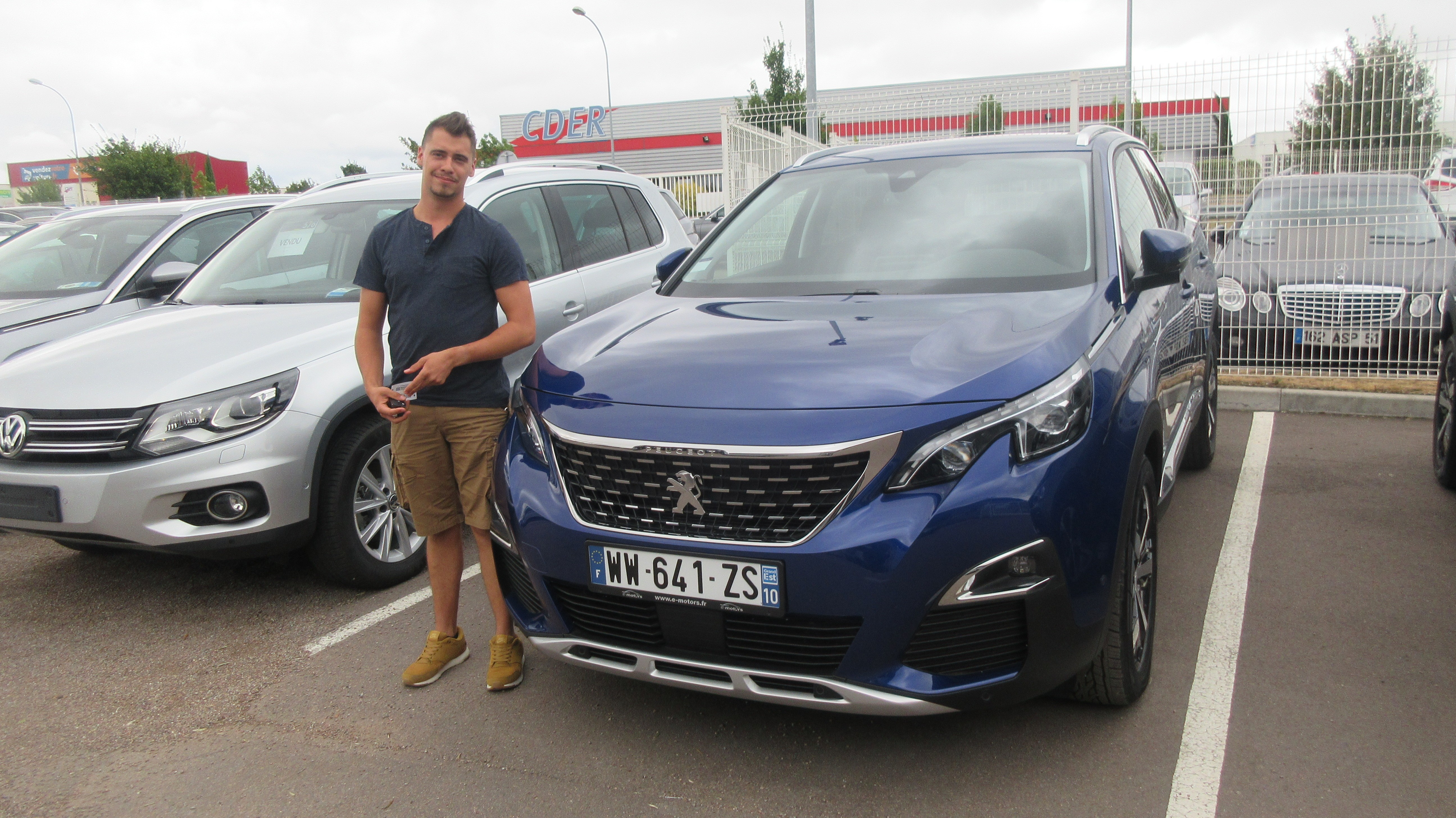 Avis-mandataire-auto-Emotors-Peugeot-3008-Allure-bluehdi-120-eat6-s-s.