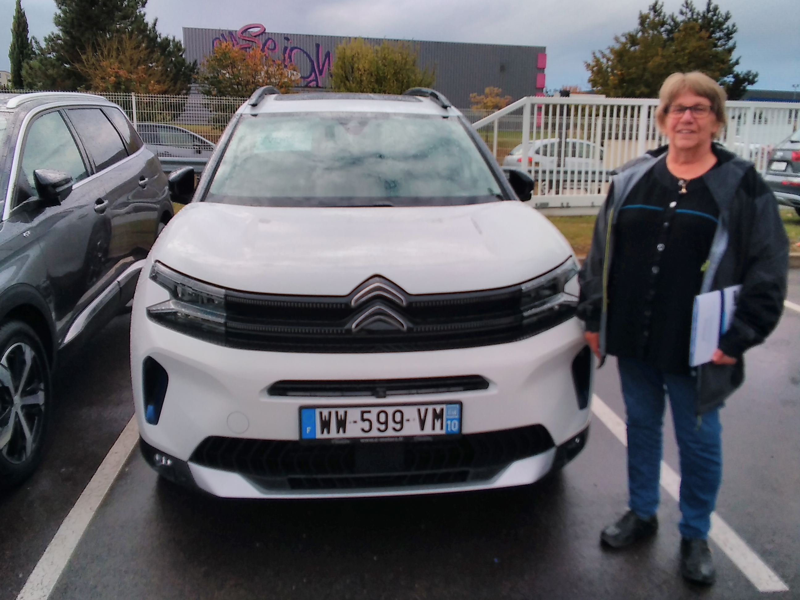 Avis-mandataire-auto-Emotors-Citroen-C5-aircross-Puretech-130-s-s-eat8-shine-plus-toit-plus-park-assist.