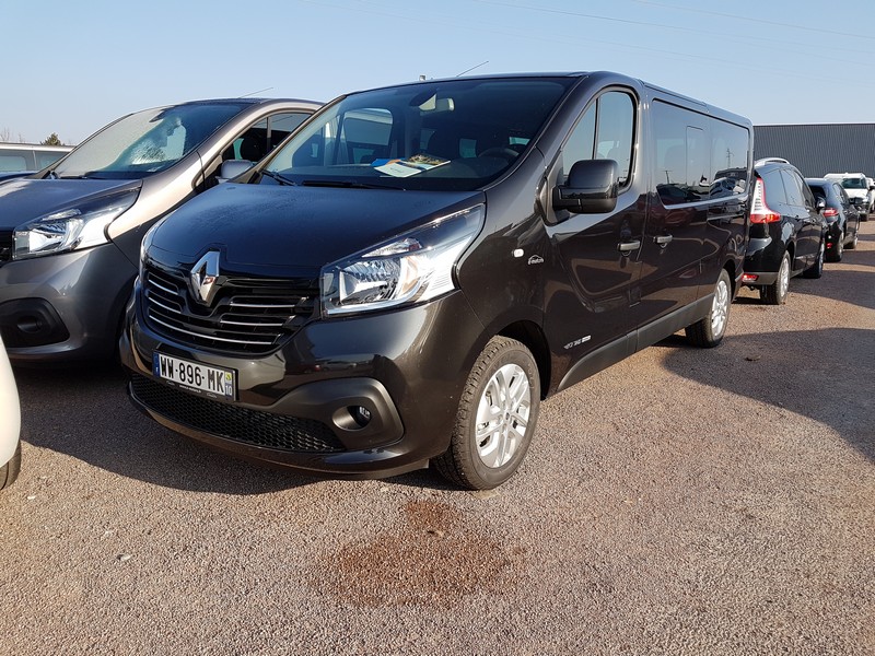 Avis-mandataire-auto-Emotors-Renault-Trafic-combi-Grand-intens-dci-125-energy-9places-plus-hayon.