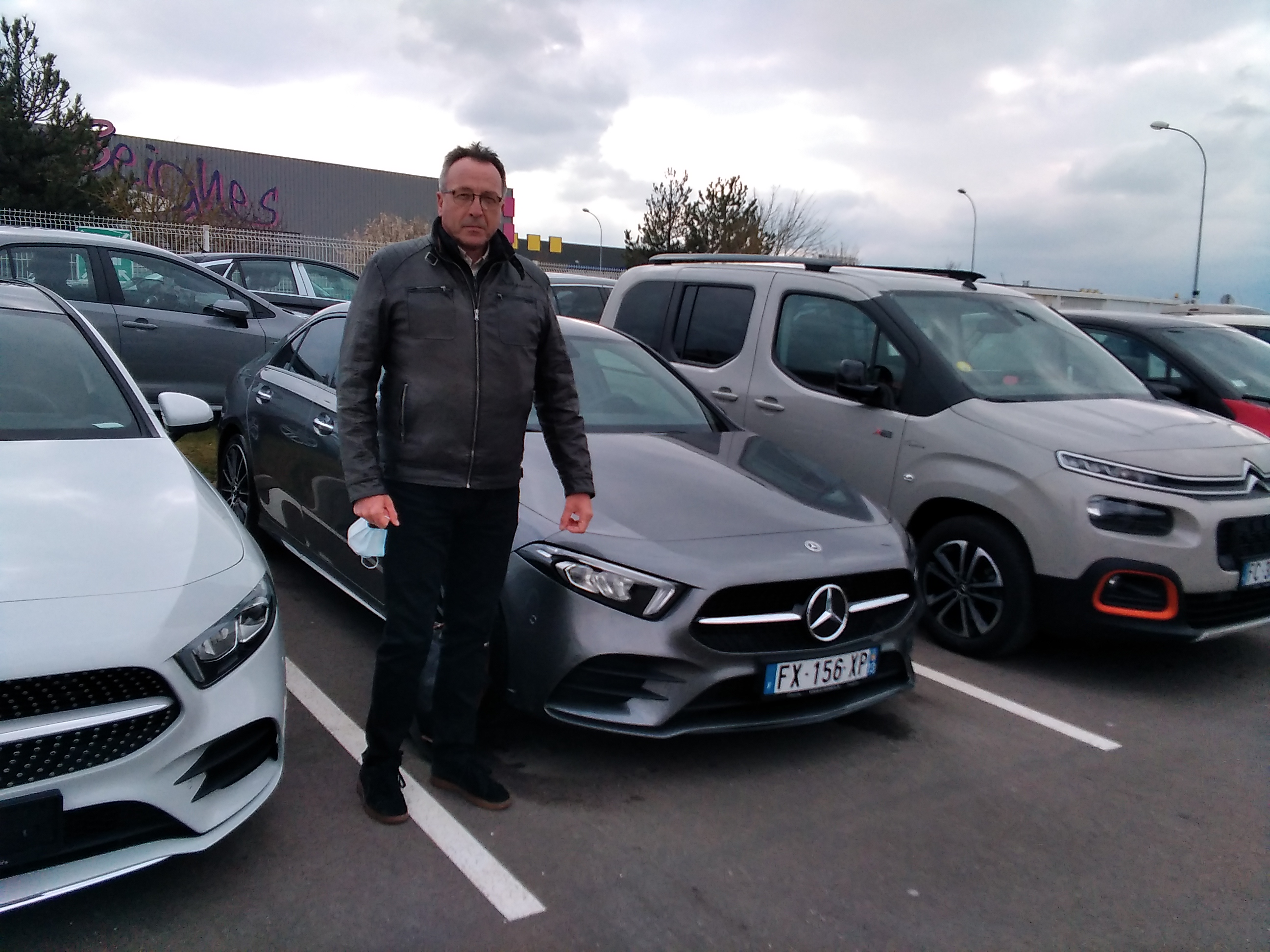 Avis-mandataire-auto-Emotors-Mercedes-Classe-a-berline-200-d-amg-line-8g-dct-plus-pack-premium.