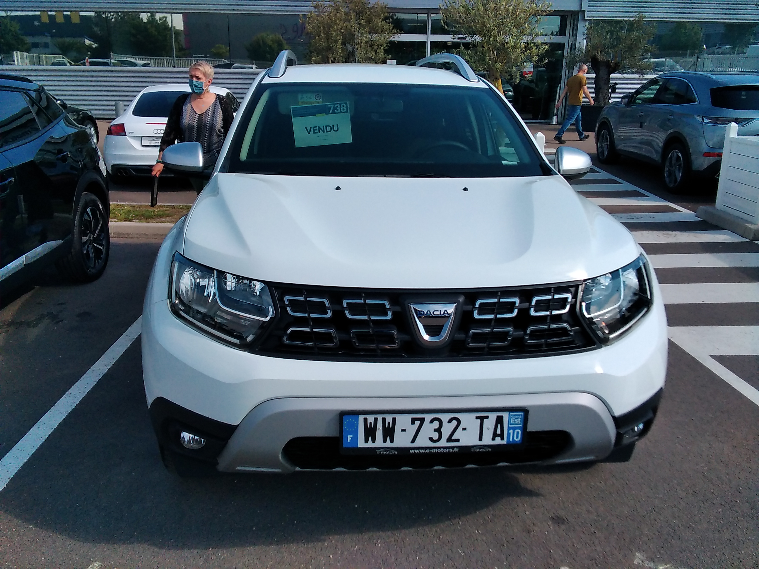 Avis-mandataire-auto-Emotors-Dacia-Duster-Prestige-tce-90-fap-4x2-plus-avertisseur-d-angles-morts.