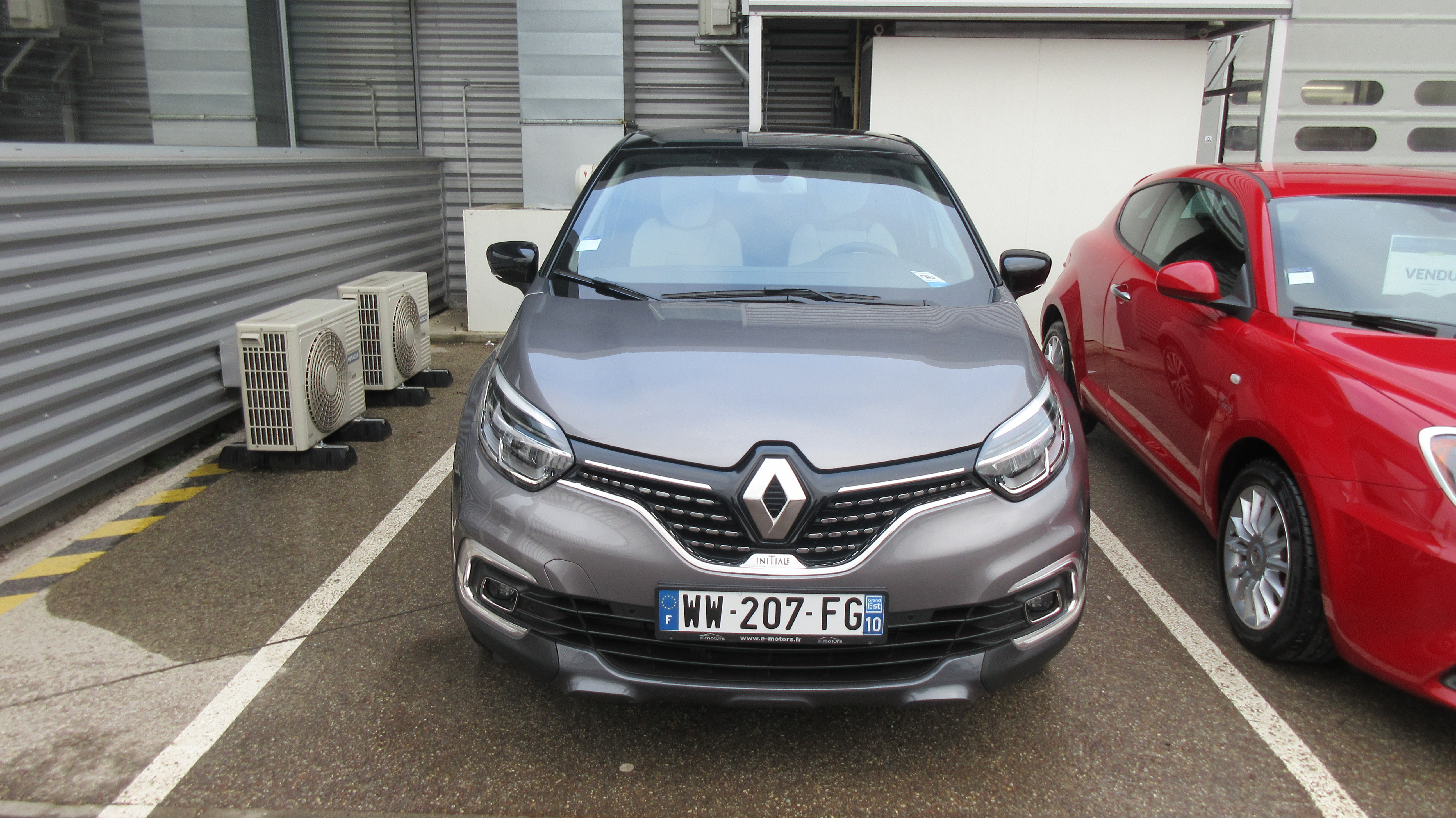 Avis-mandataire-auto-Emotors-Renault-Captur-Initiale-paris-dci-90-edc-plus-toit-vitr.