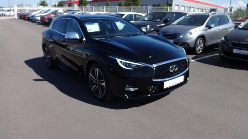 Avis-mandataire-auto-Emotors-Infiniti-Q30-2-0t-211-7dct-awd-sport-5p.