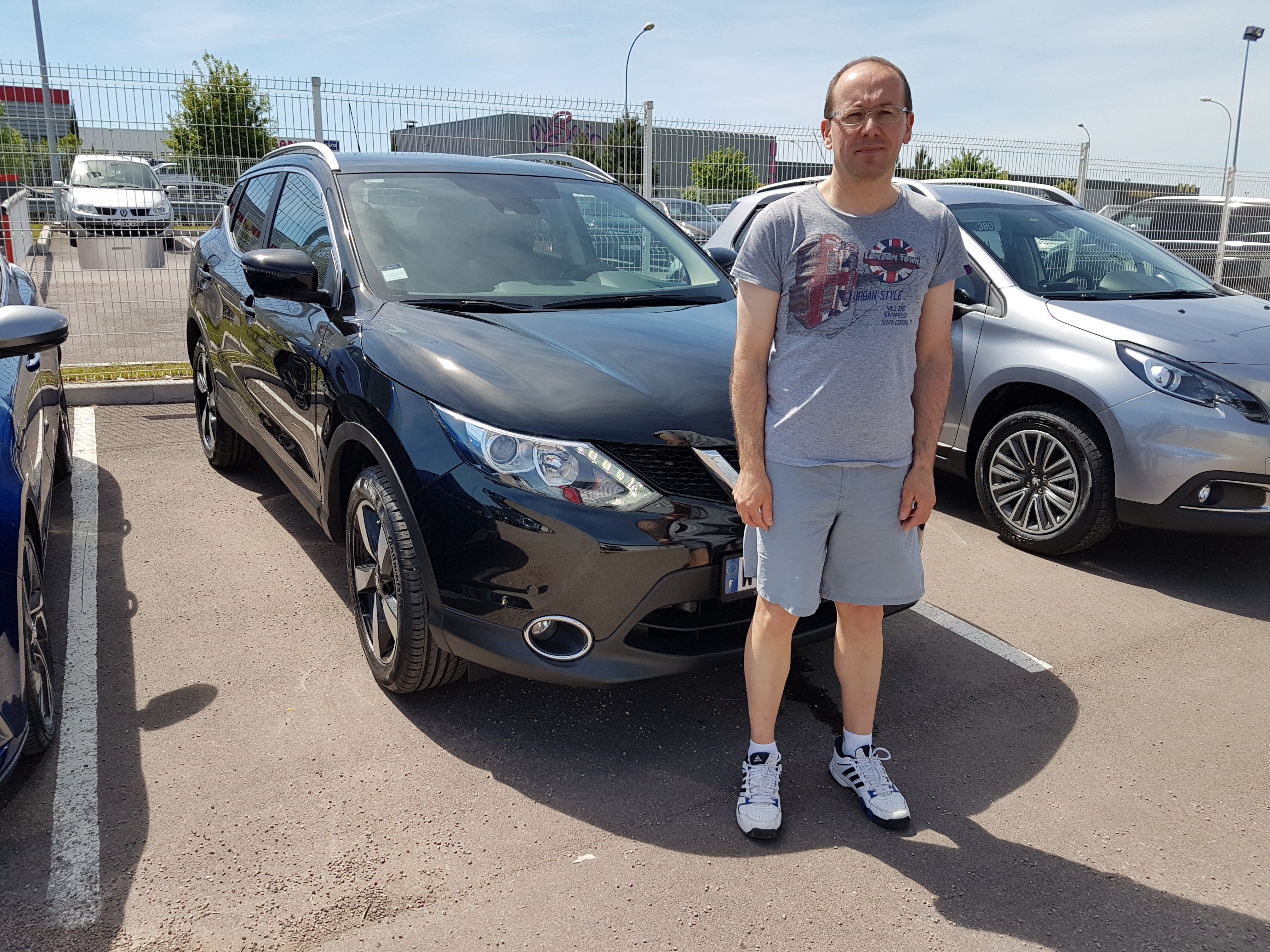 Avis-mandataire-auto-Emotors-Nissan-Qashqai-N-connecta-dci-130-4x2-plus-pack-design.