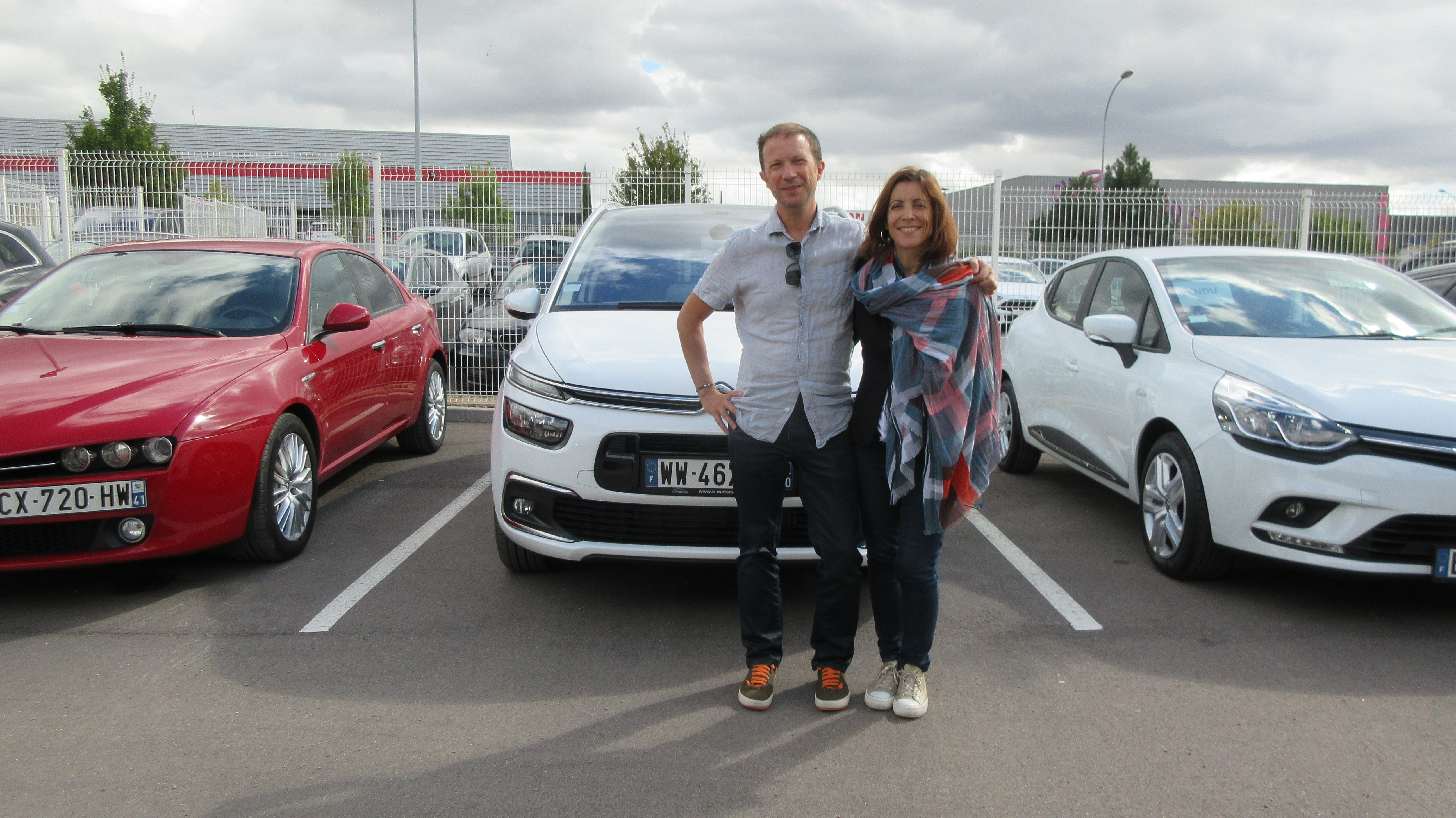 Avis-mandataire-auto-Emotors-Citroen-Grand-c4-picasso-Feel-bluehdi-120-s-s.