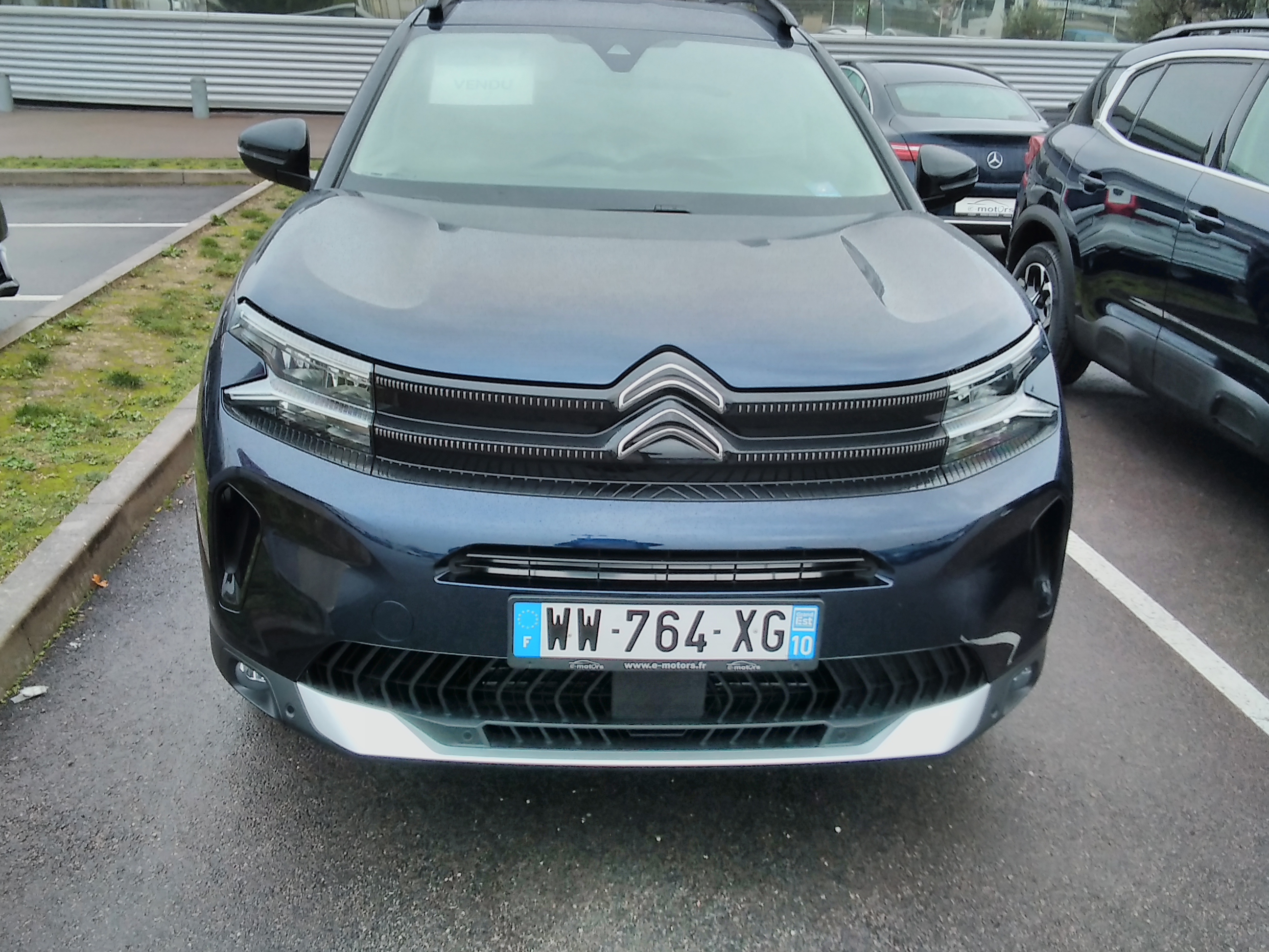 Avis-mandataire-auto-Emotors-Citroen-C5-aircross-Hybride-rechargeable-180-e-eat8-feel-pack-plus-pack-drive-assist-plus-chargeur-7-4-kw.