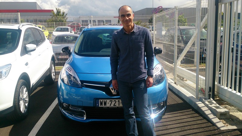 Avis-mandataire-auto-Emotors--Renault-grand-scenic-iii-bose-dci-130-energy-7-places-.