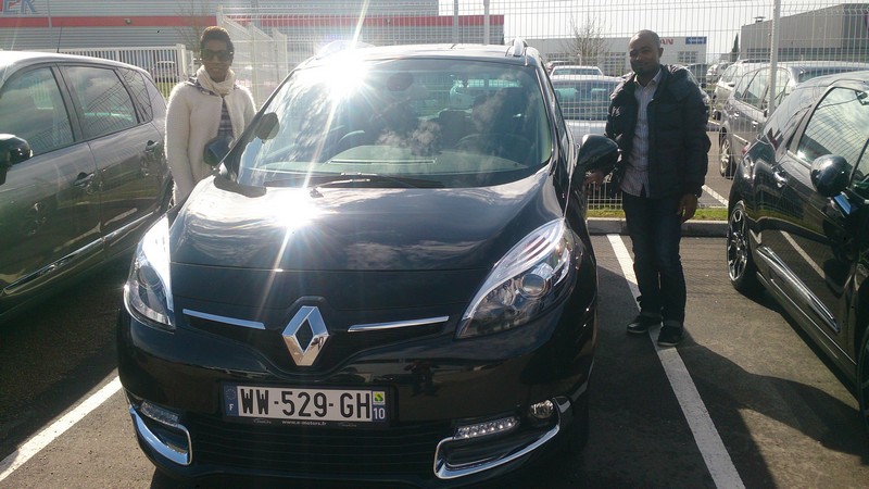 Avis-mandataire-auto-Emotors--Renault-grand-scenic-iii-bose-tce-130-energy-7-places-.