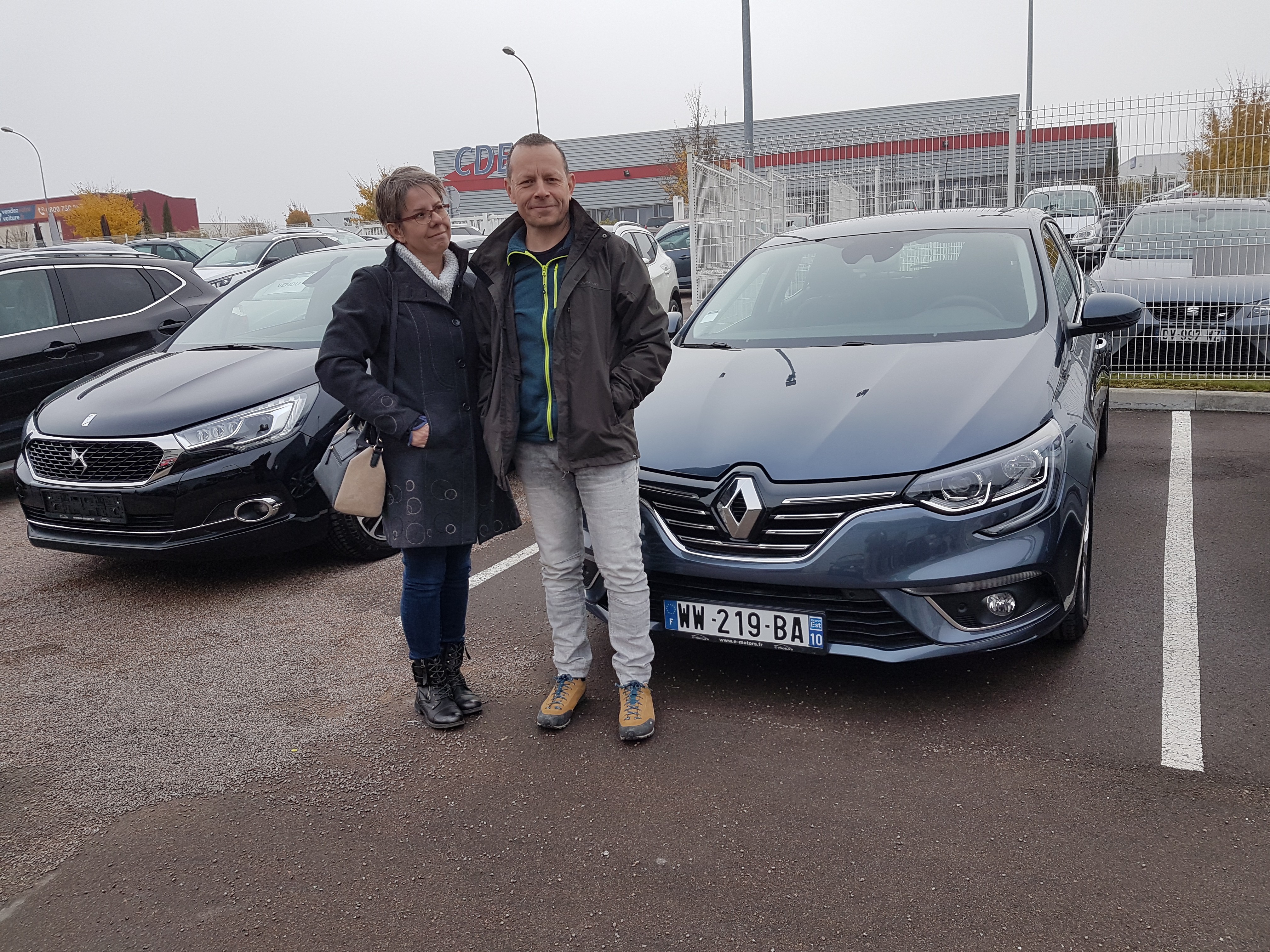 Avis-mandataire-auto-Emotors-Renault-Megane-iv-berline-M-gane-iv-berline-intens-dci-110-energy-plus-park-assist.