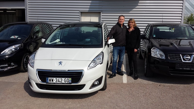 Avis-mandataire-auto-Emotors--Peugeot-5008-allure-bluehdi-120-plus-7places-.
