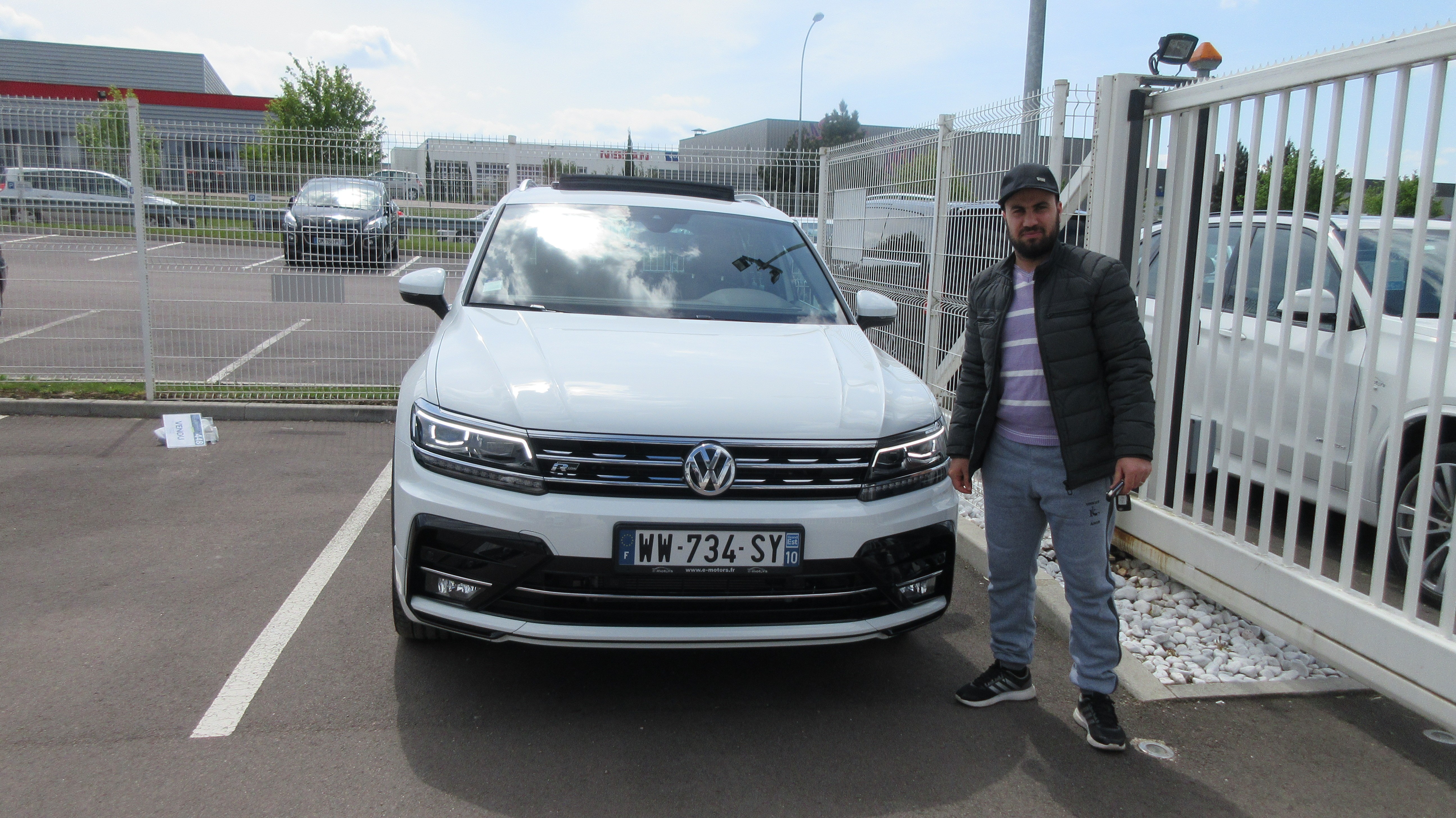 Avis-mandataire-auto-Emotors-Volkswagen-Tiguan-Carat-r-line-bi-tdi-240-dsg7-4motion-plus-jantes-20.