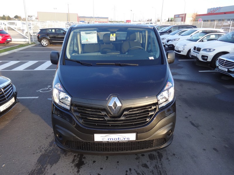 Avis-mandataire-auto-Emotors-Renault-Trafic-cabine-approfondie-Grand-confort-l2h1-1200kg-dci-120-5places-plus-gps.