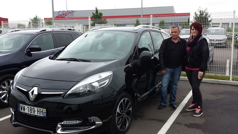 Avis-mandataire-auto-Emotors-Renault-Grand-scenic-Grand-sc-nic-iii-bose-dci-130-energy-7places-plus-toit-vitr.