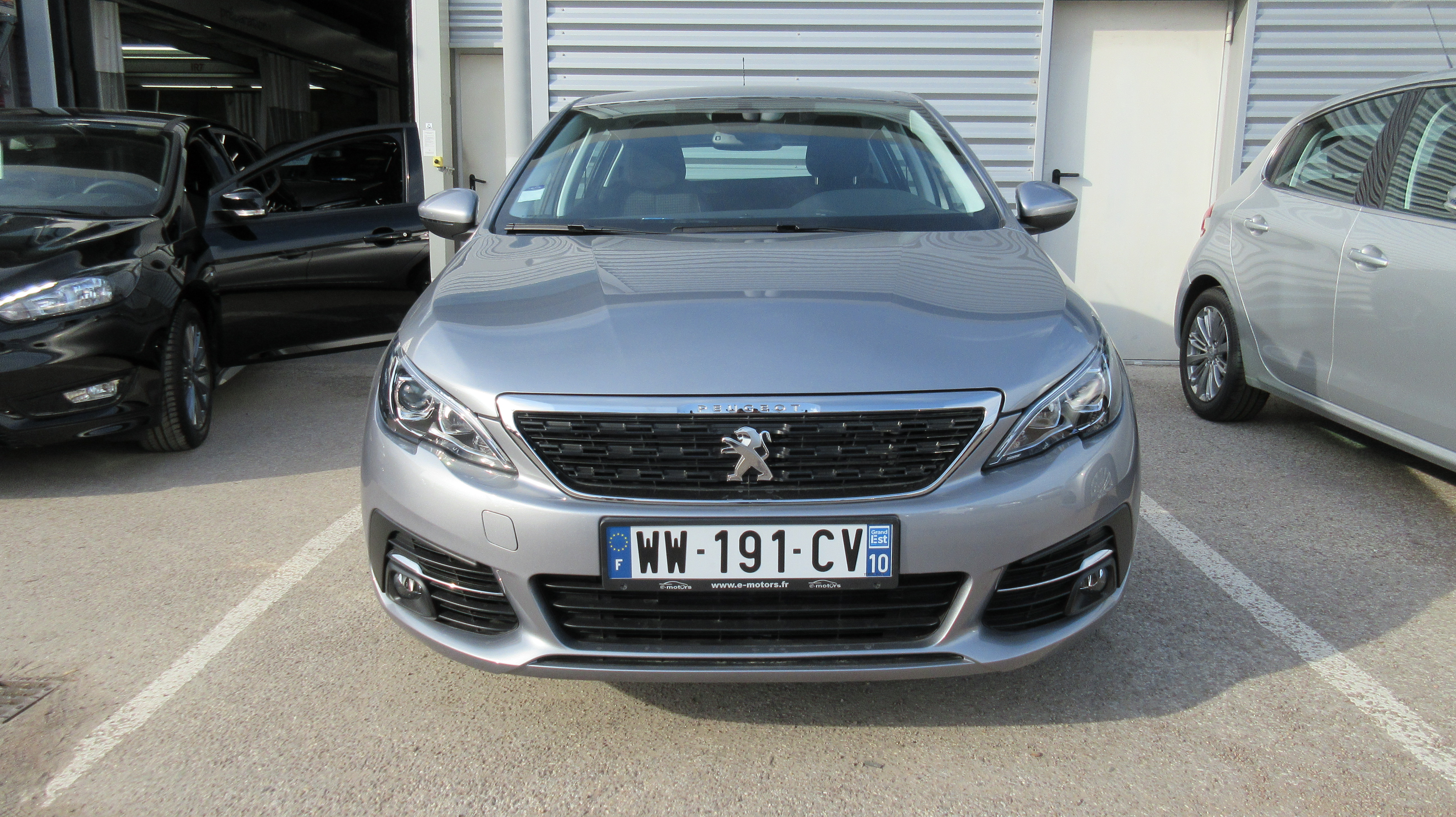 Avis-mandataire-auto-Emotors-Peugeot-308-Active-bluehdi-130-s-s-plus-gps.