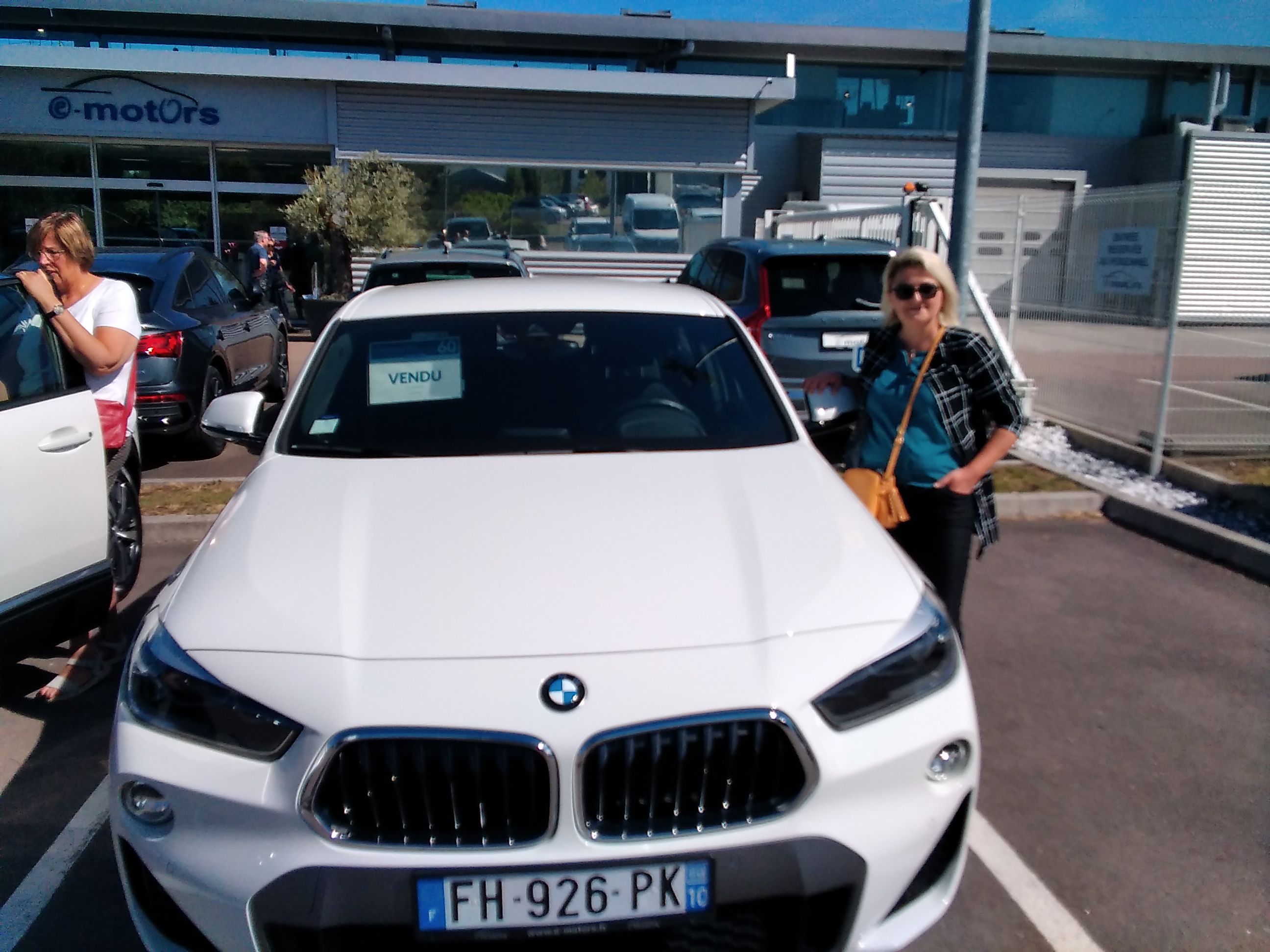 Avis-mandataire-auto-Emotors-Bmw-X2-f39-X2-sdrive-18i-140-ch-dkg7-m-sport.