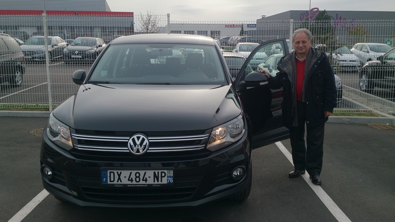 Avis-mandataire-auto-Emotors--Volkswagen-tiguan-tsi-125-plus-jantes-16-plus-climatisation-auto-.