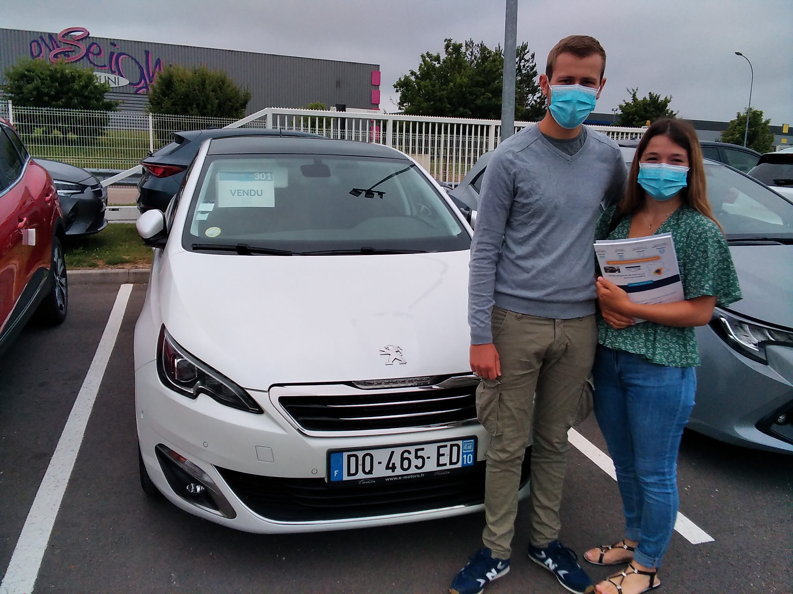 Avis-mandataire-auto-Emotors-Peugeot-308-1-6-bluehdi-120ch-s-s-eat6-f-line.