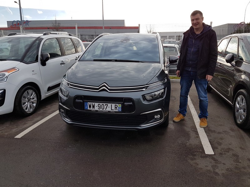 Avis-mandataire-auto-Emotors-Citroen-Grand-c4-picasso-Feel-thp-165-s-s-eat6-facelift.