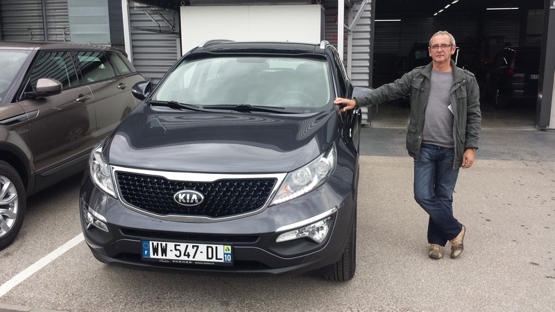 Avis-mandataire-auto-Emotors--Kia-sportage-active-crdi-115-4x2-plus-gps-plus-toit-vitr-.