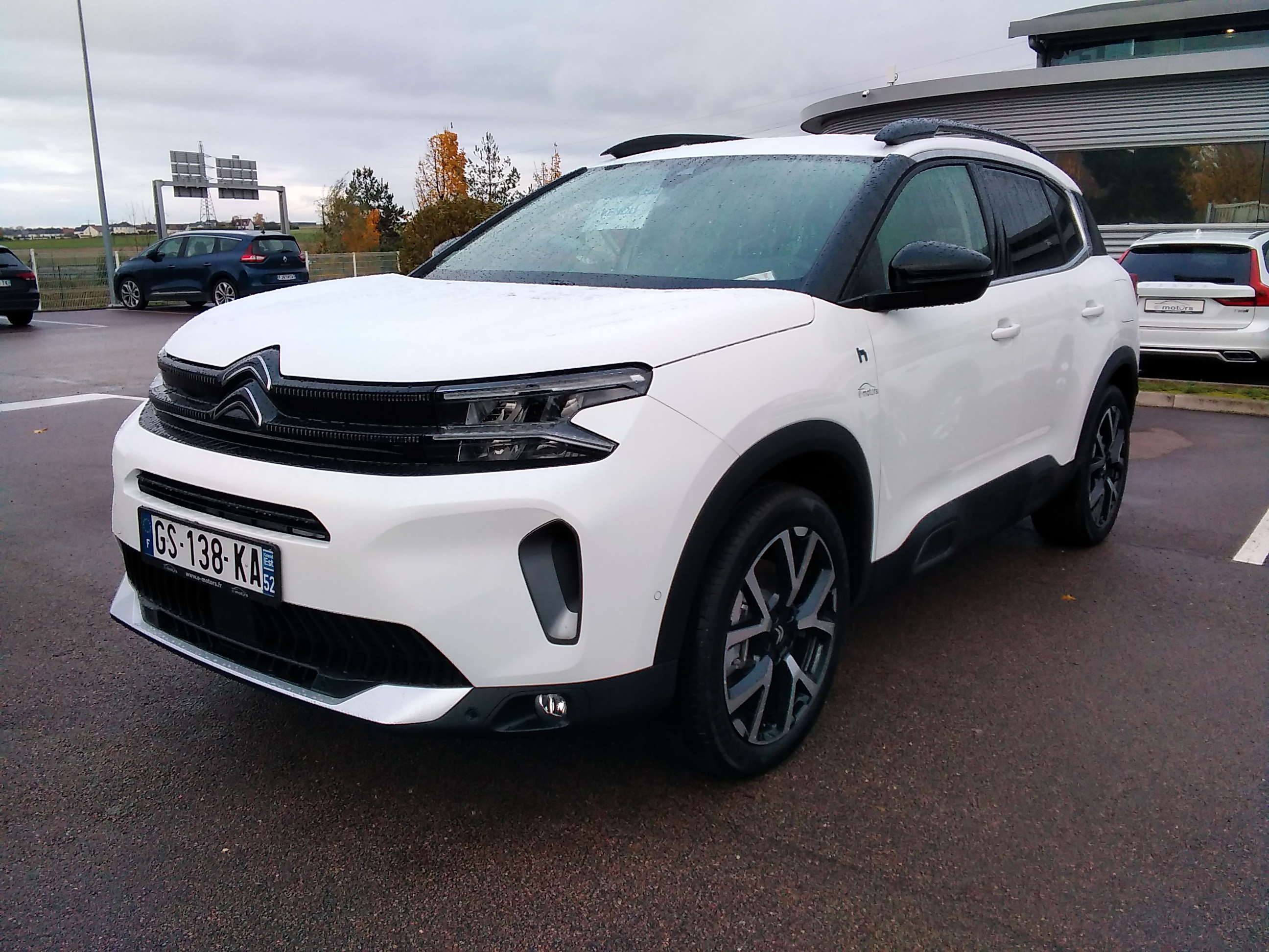Avis-mandataire-auto-Emotors-Citroen-C5-aircross-Bluehdi-130-s-s-eat8-live-plus-gps-plus-pdc-ar-av-camera.