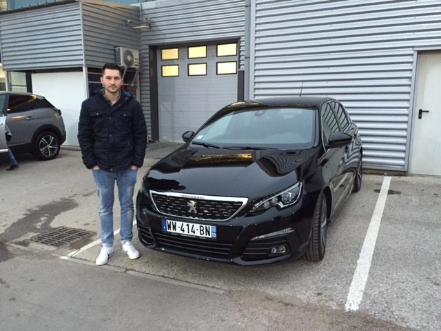 Avis-mandataire-auto-Emotors-Peugeot-308-Gt-line-bluehdi-150-s-s.