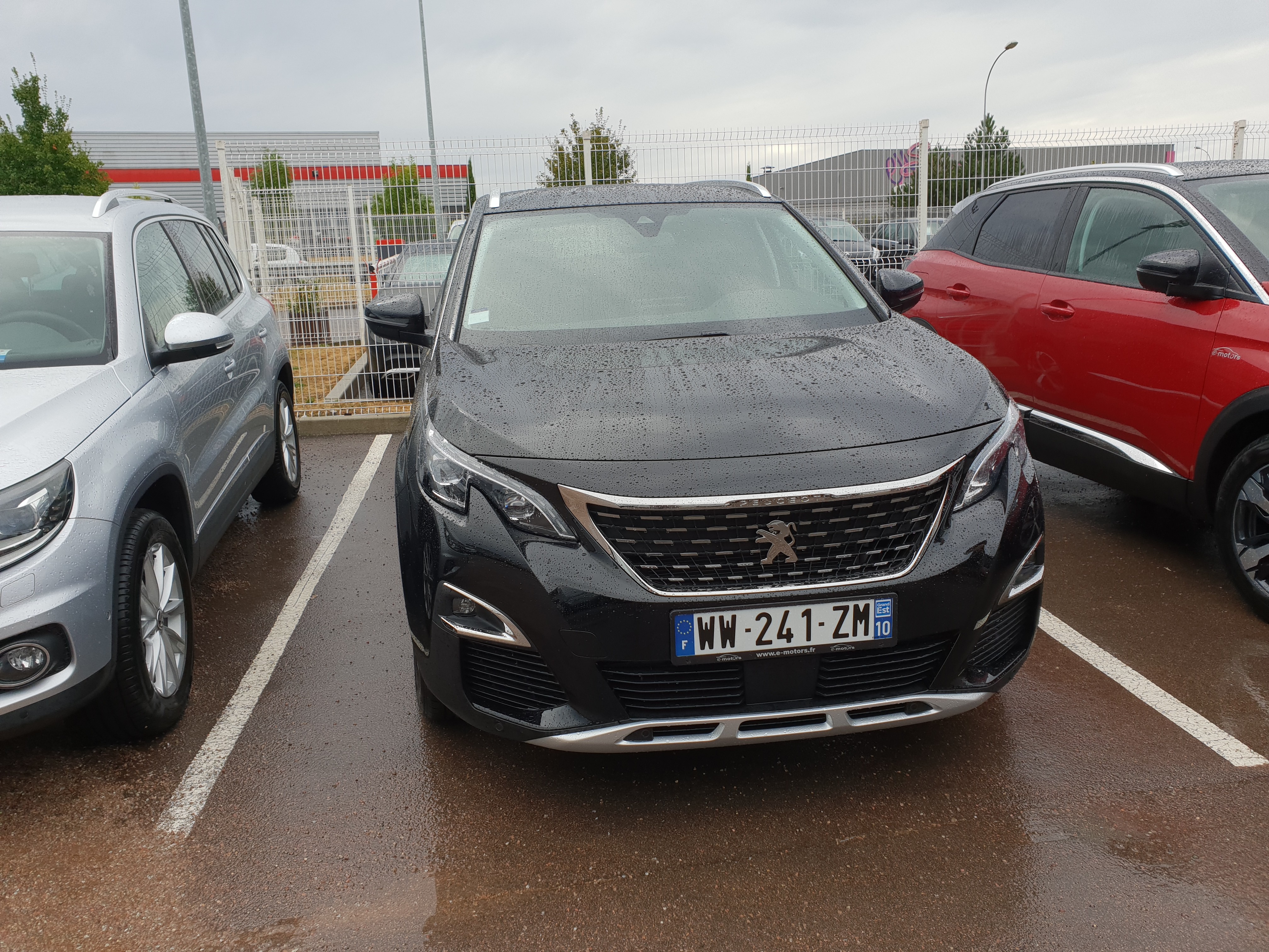 Avis-mandataire-auto-Emotors-Peugeot-5008-Allure-bluehdi-150-s-s-plus-full-led.