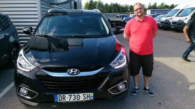 Avis-mandataire-auto-Emotors--Hyundai-ix35-pack-premium-limited-crdi-115-.