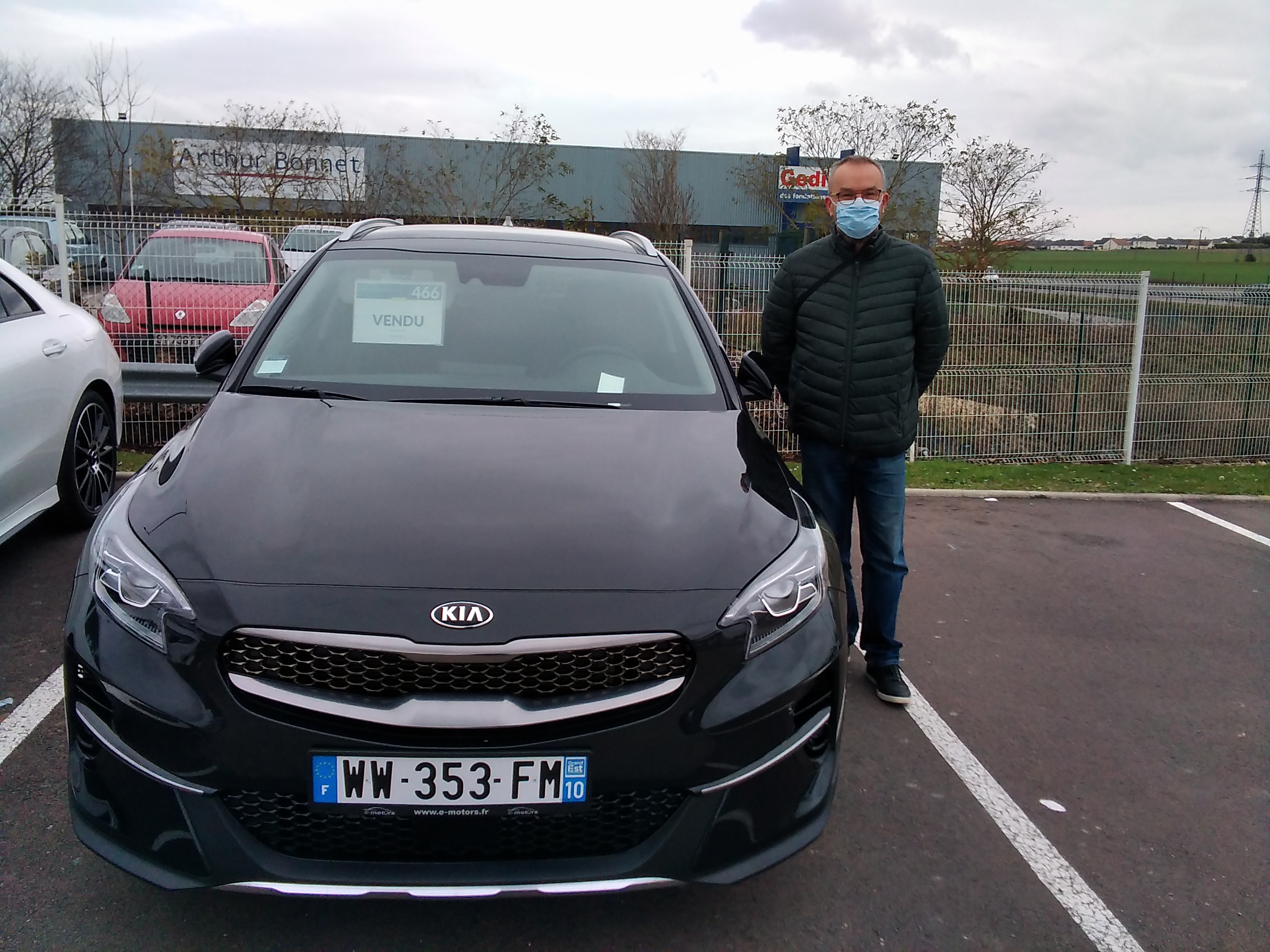 Avis-mandataire-auto-Emotors-Kia-Xceed-Premium-crdi-136-mhev-dct7.