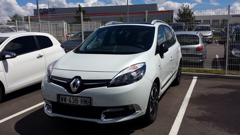Avis-mandataire-auto-Emotors-Renault-Grand-scenic-Grand-sc-nic-iii-bose-dci-130-energy-7places-plus-toit-vitr.