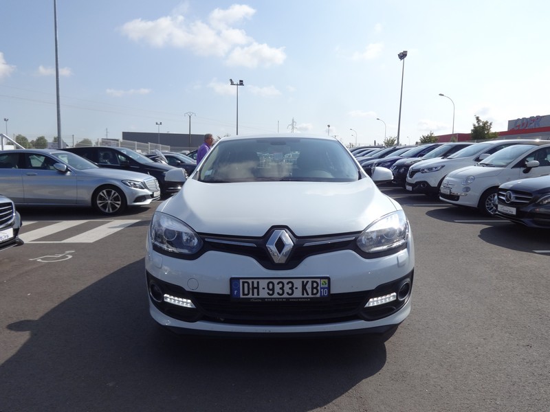 Avis-mandataire-auto-Emotors--Renault-megane-iii-limited-dci-110-.