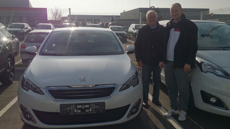 Avis-mandataire-auto-Emotors--Peugeot-308-allure-puretech-130-plus-jantes-17-.