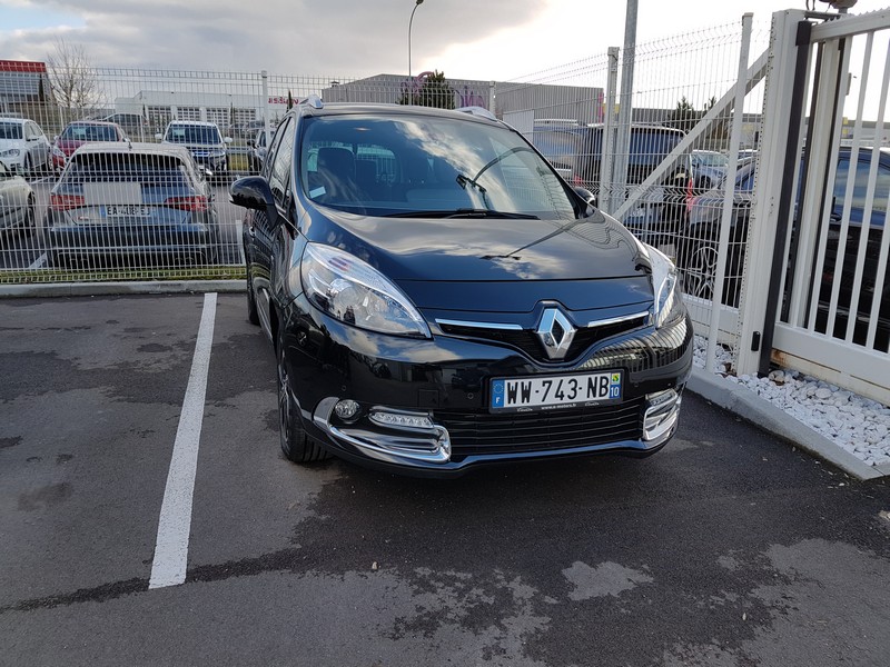 Avis-mandataire-auto-Emotors-Renault-Grand-scenic-Grand-sc-nic-iii-bose-tce-130-energy-7places-plus-visio.