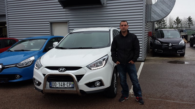 Avis-mandataire-auto-Emotors--Hyundai-ix35-pack-sensation-crdi-115-4x2-.