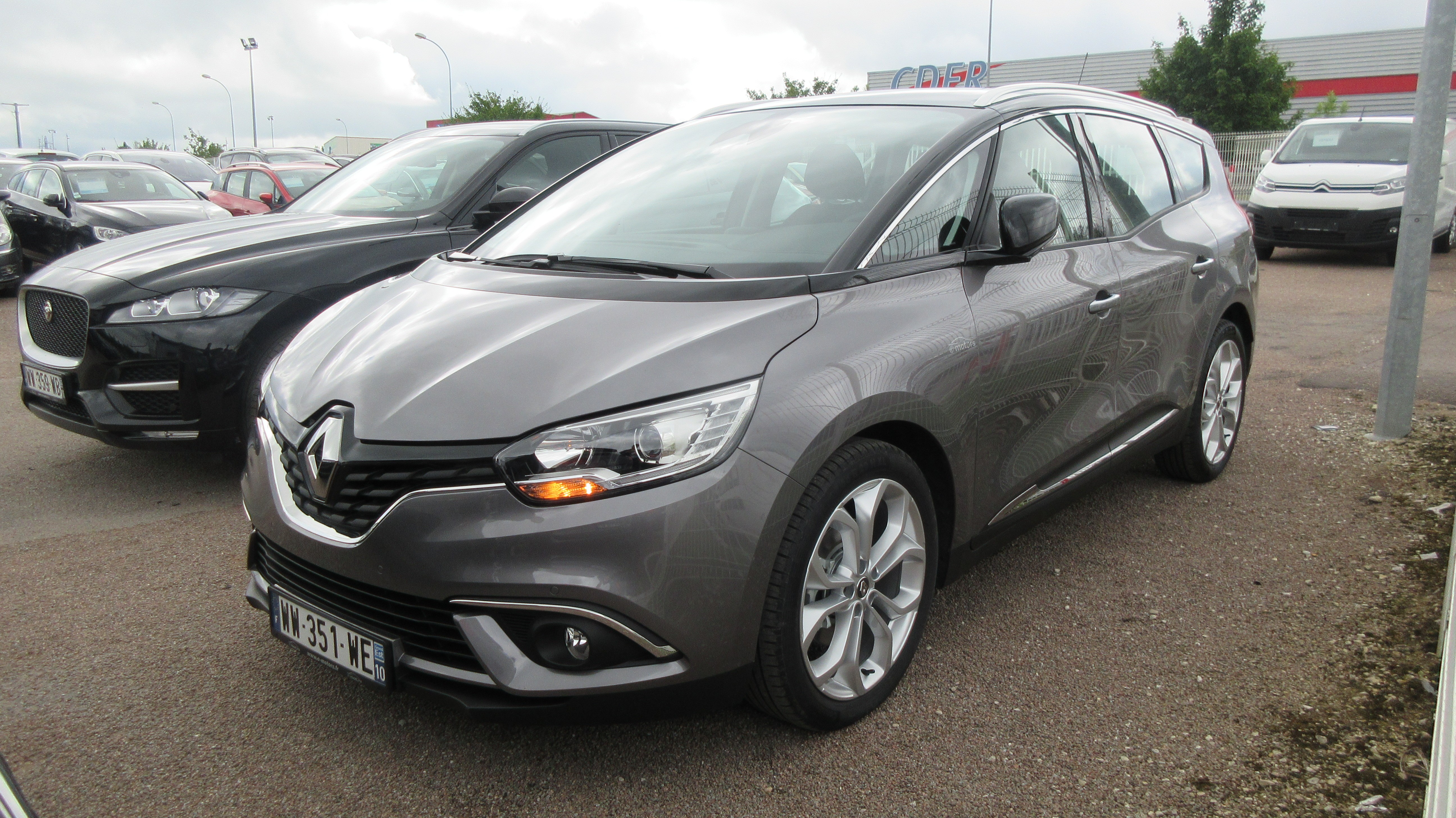 Avis-mandataire-auto-Emotors-Renault-Grand-scenic-Grand-sc-nic-zen-dci-110-energy.