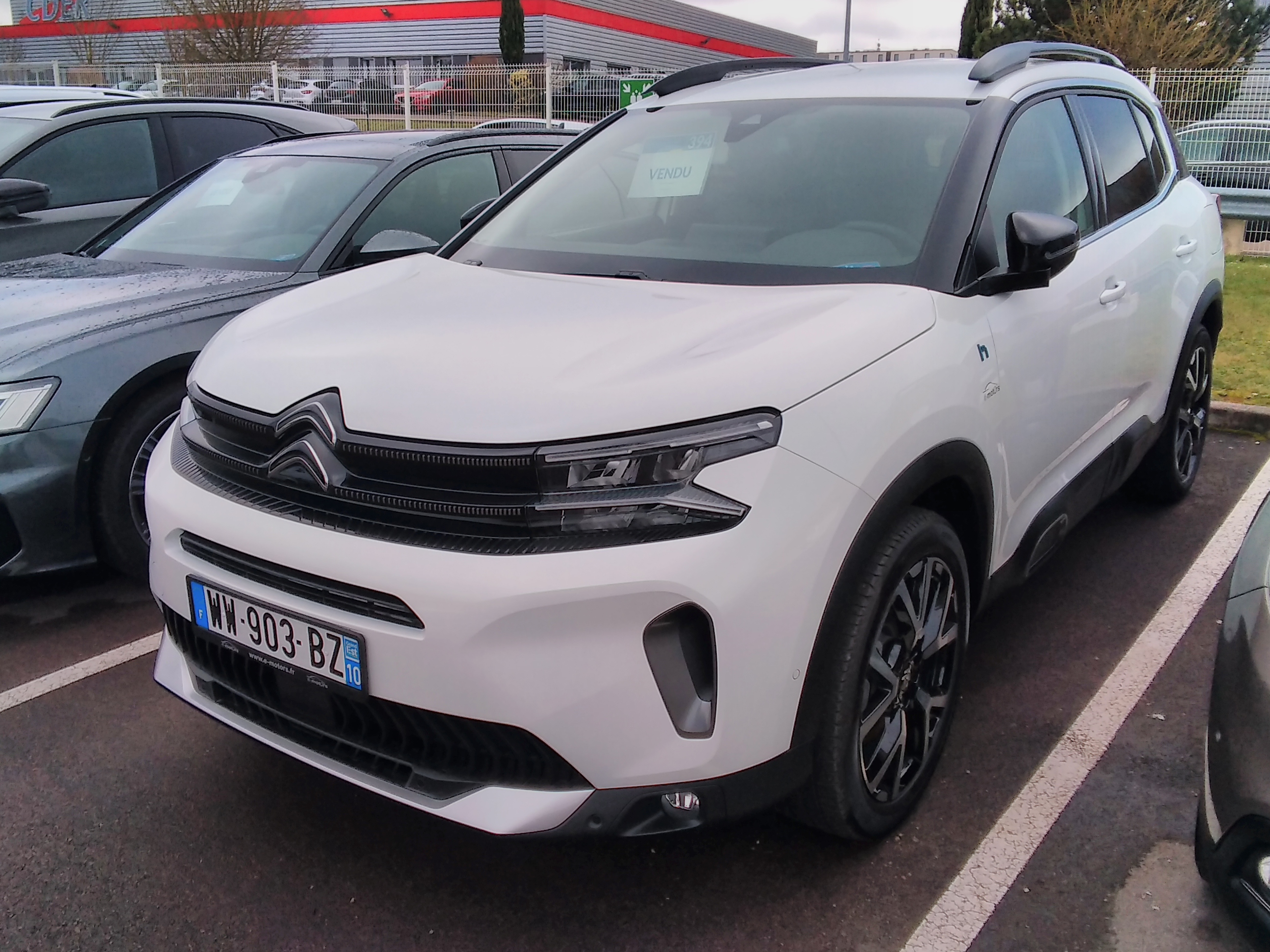 Avis-mandataire-auto-Emotors-Citroen-C5-aircross-Hybride-225cv-e-eat8-shine-plus-attelage-plus-chargeur-7-4-kw.