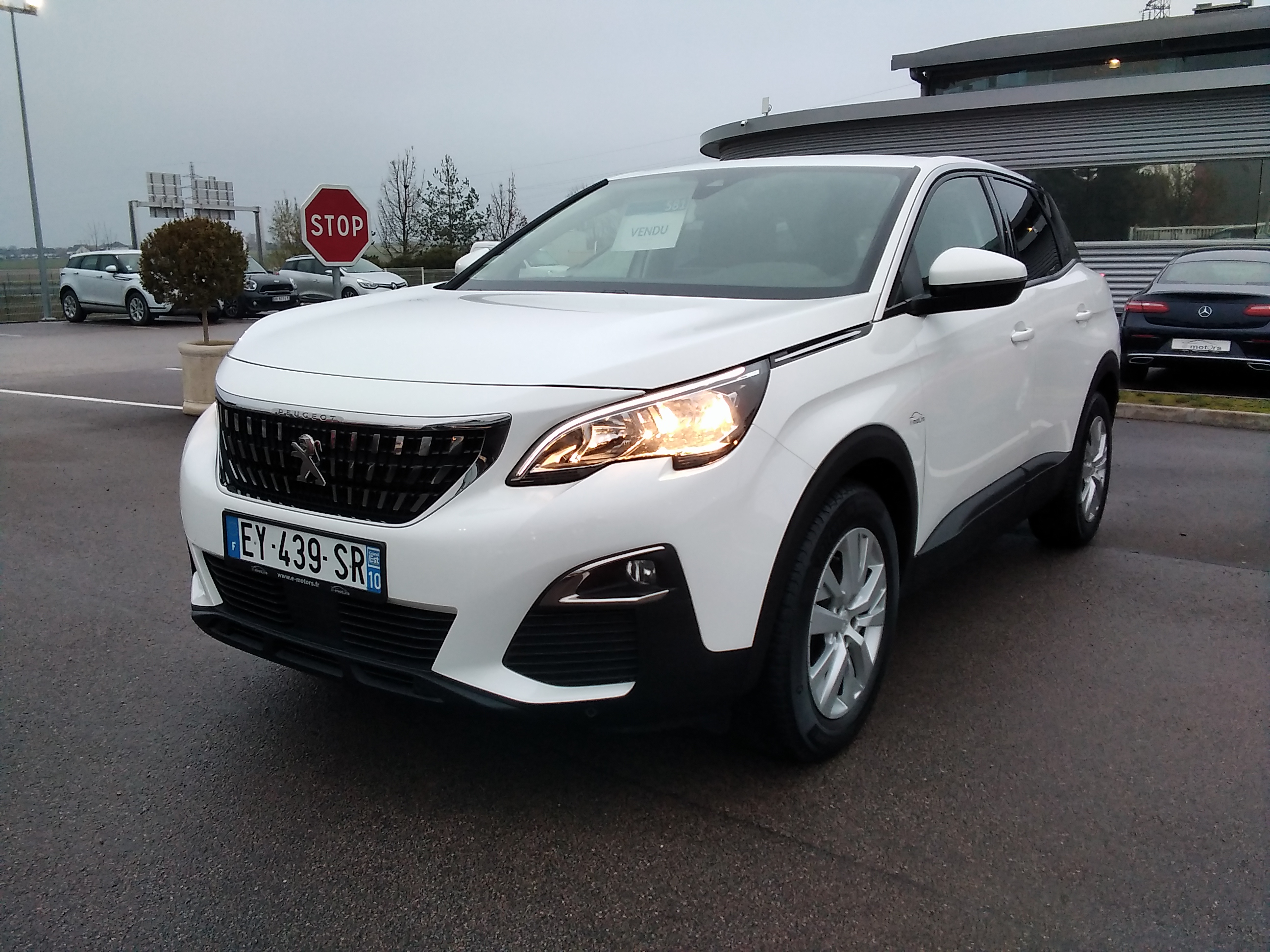Avis-mandataire-auto-Emotors-Peugeot-3008-Puretech-130-s-s-active-plus-gps.
