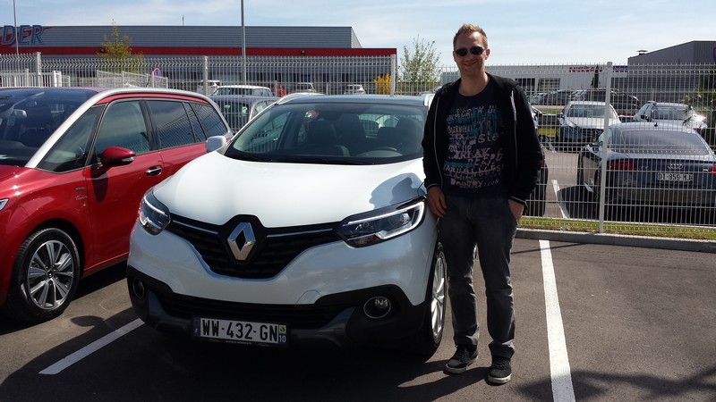 Avis-mandataire-auto-Emotors--Renault-kadjar-intens-tce-130-energy-4x2-plus-toit-vitr-.