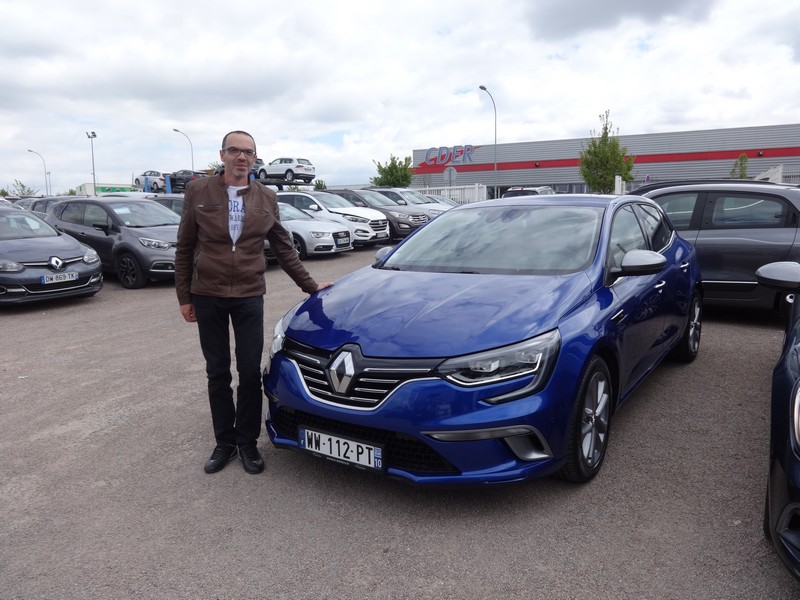 Avis-mandataire-auto-Emotors-Renault-Megane-iv-berline-M-gane-iv-berline-intens-dci-110-energy-plus-pack-gt-line.
