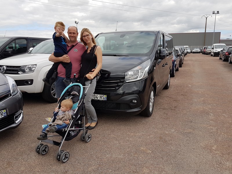 Avis-mandataire-auto-Emotors-Renault-Trafic-combi-Intens-dci-125-energy-8places-plus-portes-180.